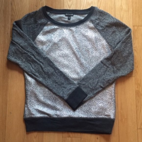 Metallic Snakeskin Crackled Print Raglan Sleeves Express Sweater - Size XS - Picture 5 of 12